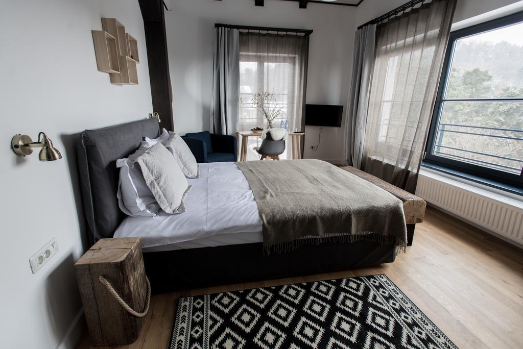 The Pines Boutique Villa Braşov Exteriör bild